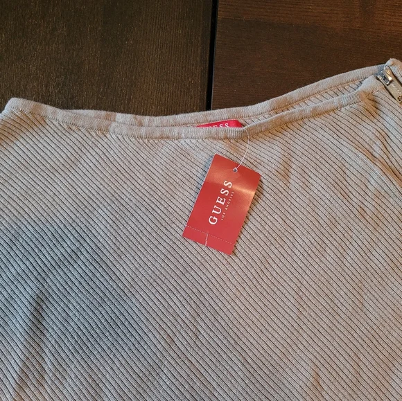 NWT- Guess sweater - Picture 2 of 4
